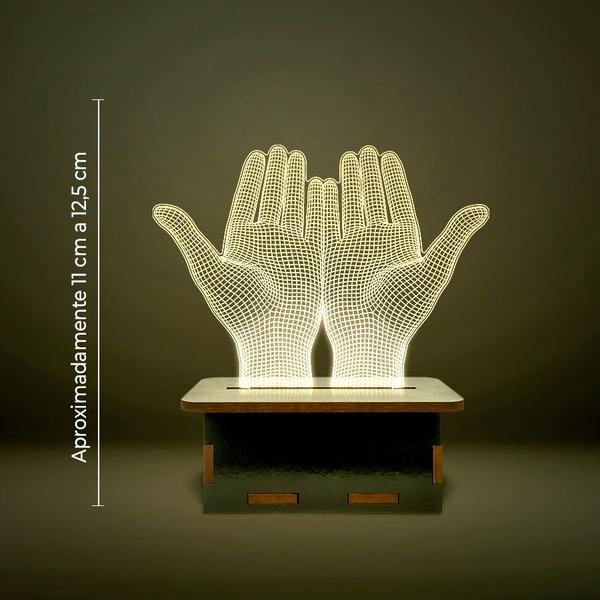 Mini Luminária Ilusão 3D - Mãos em Fé - ShopC Imagem de Mini Luminária Ilusão 3D - Mãos em Fé