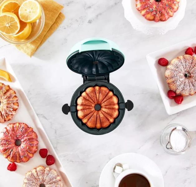 Imagem de Mini Máquina De Fazer Bolo Elétrica Cake Cozinha Bundt 110v