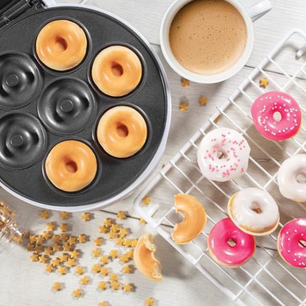 Imagem de Mini Máquina De Fazer Donuts Rosquinhas 7 Furos 110v