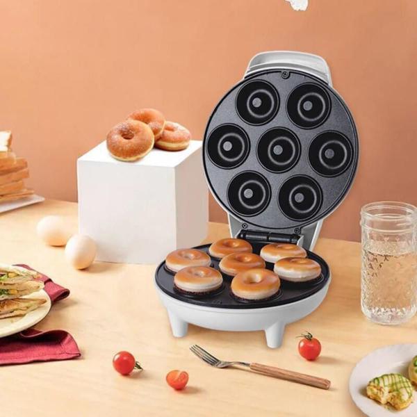 Imagem de Mini Máquina de Fazer Donuts Rosquinhas Confeitaria 7 Furos Antiaderente 220 Volts