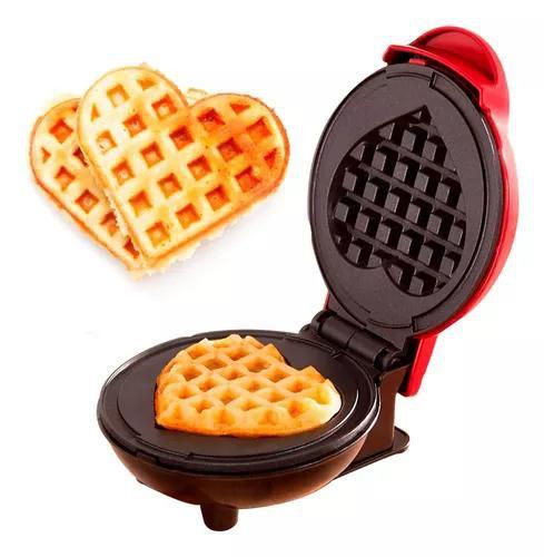 Imagem de Mini Máquina De Waffles Coração Prática Antiaderente Elétrica Automática 110v