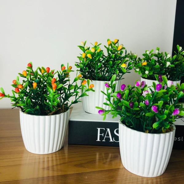 Imagem de Mini Vasinhos Com Flores Artificiais Decoração para Casa Escritorio Quarto