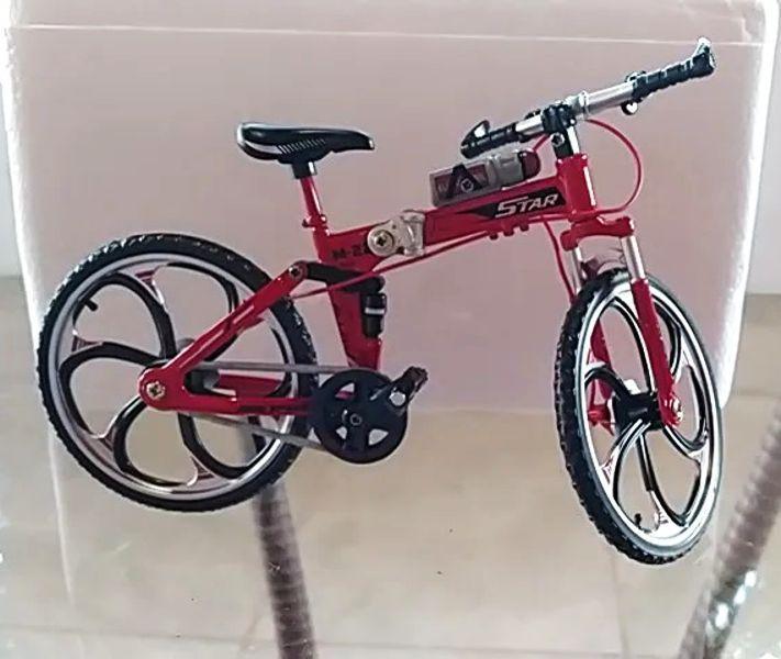 Imagem de Miniatura Bicicleta Metal 1:8 Modelo MB Dobrável Coleção