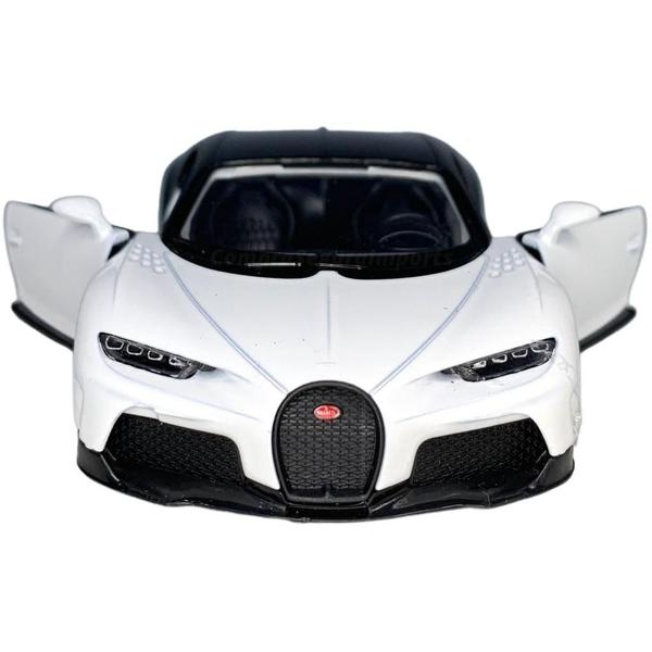 Miniatura Bugatti Chiron Carrinho De Ferro Abre Porta Carro - Europio Imagem de Miniatura Bugatti Chiron Carrinho De Ferro Abre Porta Carro
