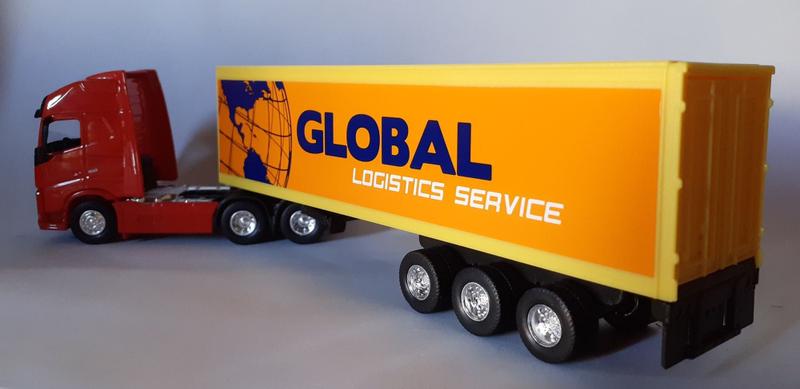 Imagem de miniatura carreta baú Volvo FH500 GAM0170B vermelha