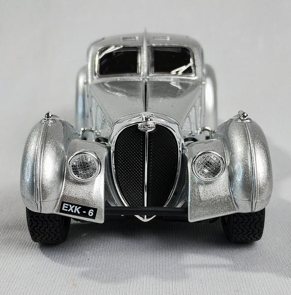 Imagem de Miniatura Carro Bugatti Atlantic Escala 1:24 Bburago