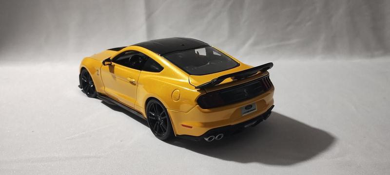 Imagem de Miniatura Carro Ford Mustang Shelby Gt500 Cobra Escala 1:18