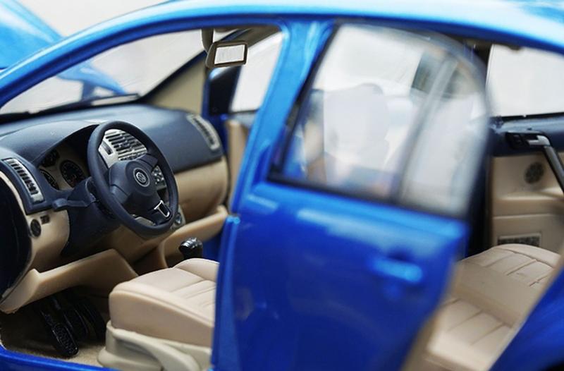 Imagem de Miniatura Carro Vw Volkswagen Polo Sedan (2014) Escala 1/18