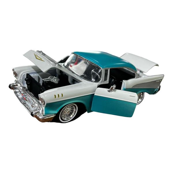 Imagem de Miniatura Chevy Bel Air 1957 1:24