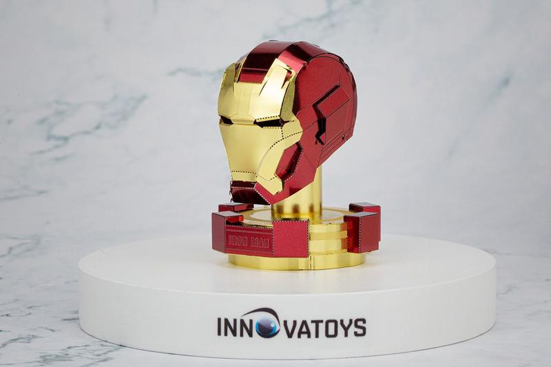 Imagem de Miniatura De Montar Metal Earth Marvel Aveng Iron Man Helmet