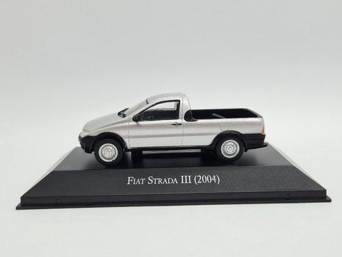 Imagem de Miniatura Fiat Strada 2004 Prata Inesquecíveis 1:43