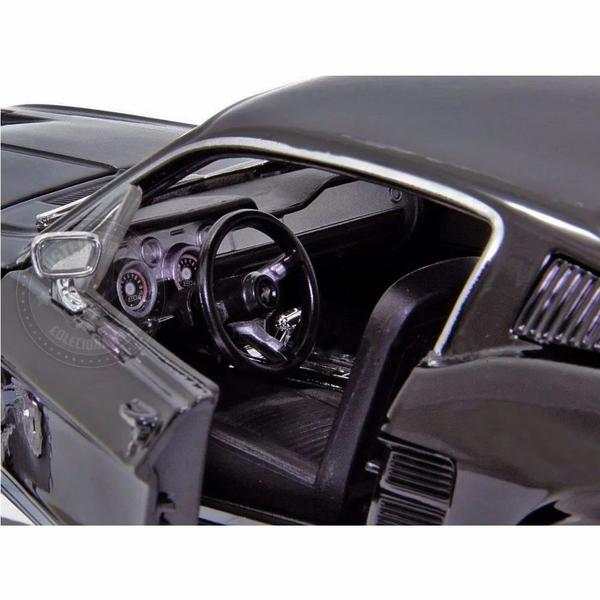 Miniatura Ford Mustang Gta Fastback 1967 Preto Maisto 1/18 Imagem de Miniatura Ford Mustang Gta Fastback 1967 Preto Maisto 1/18