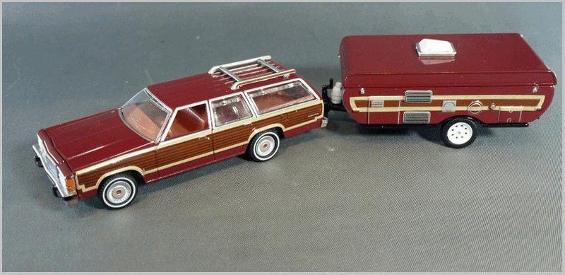 Imagem de Miniatura greenlight ford ltd country com trailer 1981 1/64