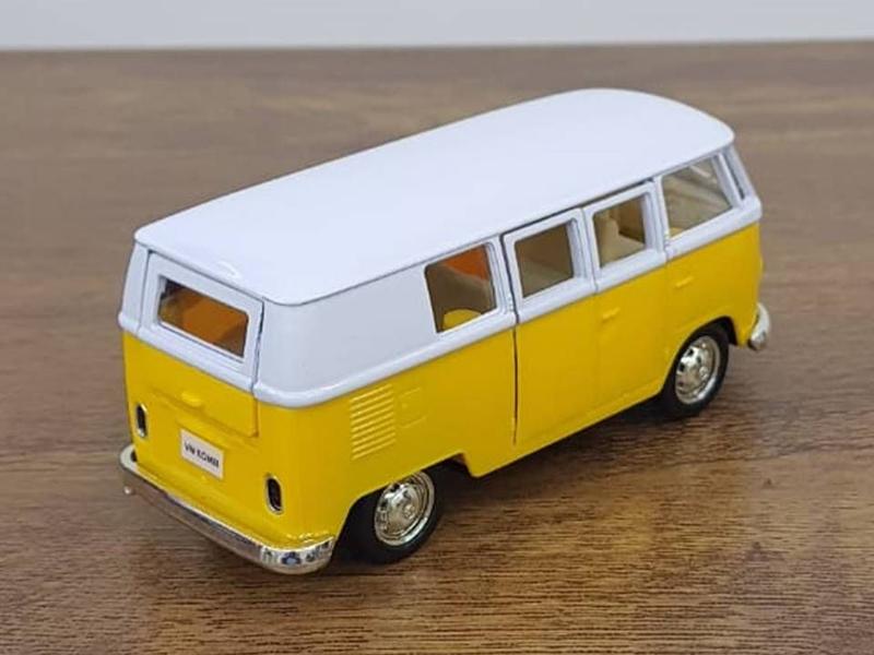 Imagem de Miniatura Kombi RMZ 1/32 Metal e Fricção Branca/Amarela