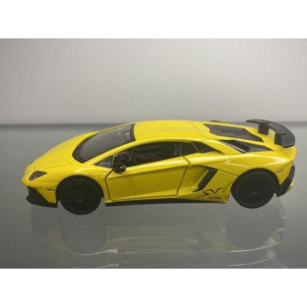 Imagem de Miniatura Lambor  Aventador SV Coupé 2015 RMZ City 1/36 Metal  amarelo