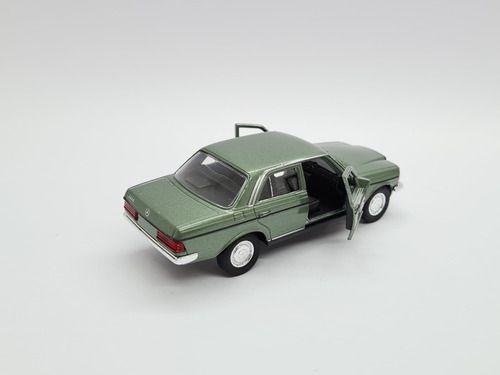 Imagem de Miniatura Mercedes Benz 230 E Class Verde Welly 1:42