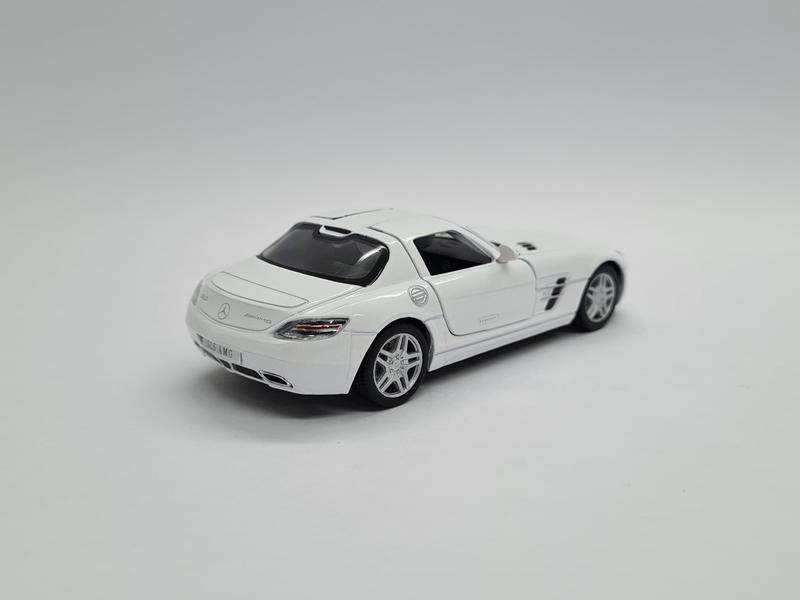 Imagem de Miniatura Mercedes Benz Sls Amg Branco Metal 1:36