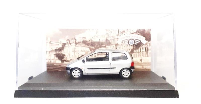 Imagem de miniatura Renault Twingo - expositor modelo B GAM0500