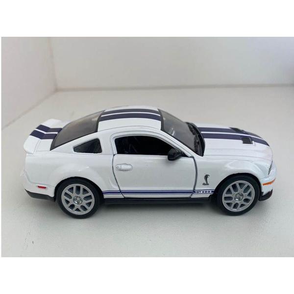 Imagem de Miniatura Shelby 2007 GT 500 Kinsmart 1/38 Metal e Fricção Branco