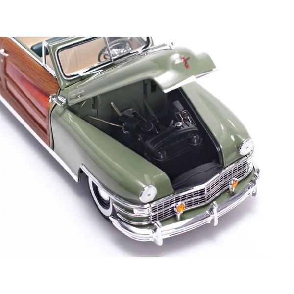 Imagem de Miniatura Sun Star Chrysler Town & Contry H 1948 1/18 Metal