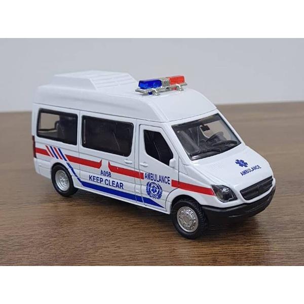 Imagem de Miniatura Van Ambulancia KEEP CLEAR Metal e Fricção Escala 1/32 Branca