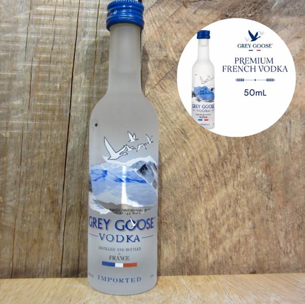 Imagem de Miniatura Vodka Grey Goose francesa Garrafa De Vidro Original presente sabor marcante 50ml 1Und