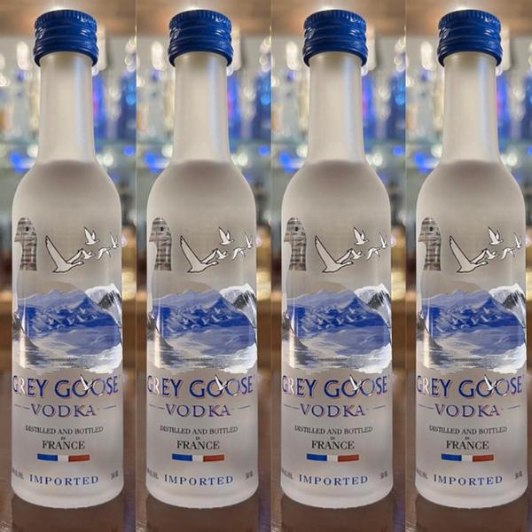 Imagem de Miniatura Vodka Grey Goose francesa Garrafa De Vidro Original presente sabor marcante 50ml 1Und