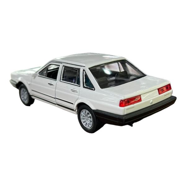 Imagem de Miniatura Volkswagen Santana Branco Welly 1:38