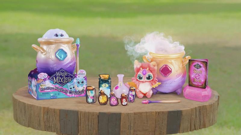 Imagem de Misturas mágicas Magical Misting Cauldron com brinquedo de pelúcia de 20 cm