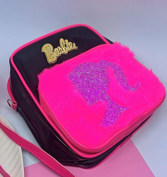 Imagem de Mochila Mini Bolsa Infantil Princesa Disney Barbie Mochilinha Pequena Menina Pelúcia na frente Rosa Pink Creche Escola