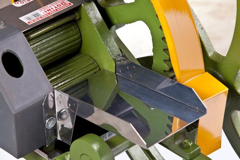 Moenda / Engenho de Cana B120 Baixo Ferro Botini 220v Imagem de Moenda / Engenho de Cana B120 Baixo Ferro Botini 220v