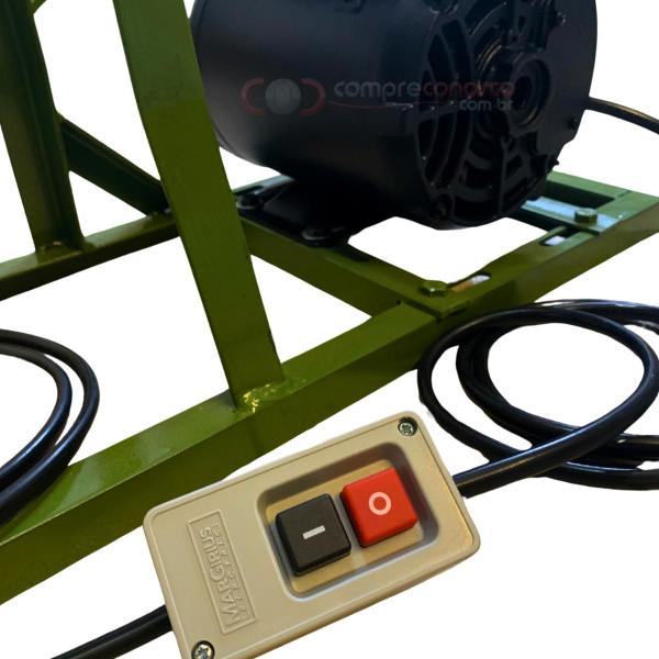 Moenda / Engenho de Cana B120 Baixo Ferro Botini 220v Imagem de Moenda / Engenho de Cana B120 Baixo Ferro Botini 220v