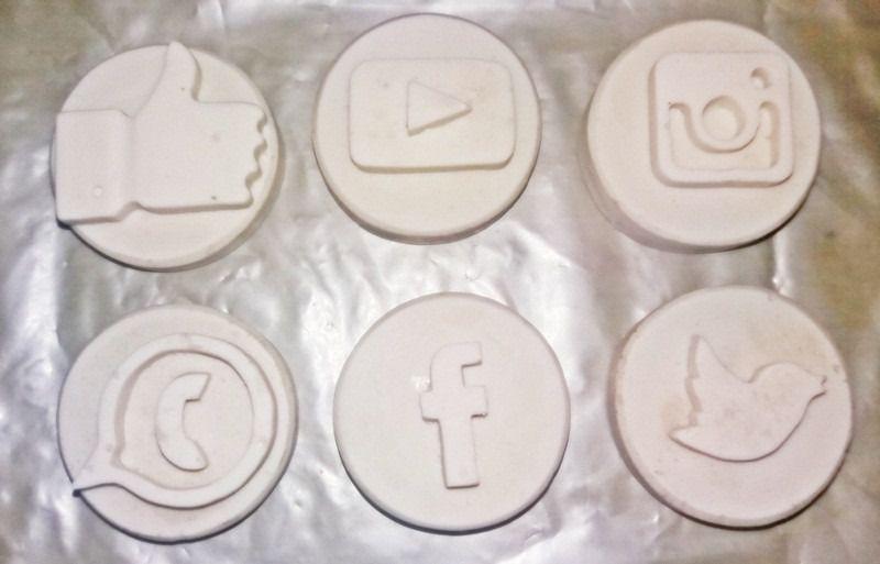 Imagem de Molde De Silicone Ícones Da Rede Social Para Confeitaria