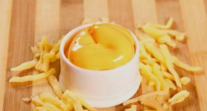 Molho Cheddar Melt Queijo Cremoso Schreiber Bisnaga 1,5kg Imagem de Molho Cheddar Melt Queijo Cremoso Schreiber Bisnaga 1,5kg