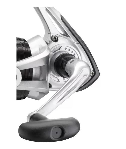 Imagem de Molinete De Pesca Daiwa Sweepfire E 2500C - Drag: 4kg - Carretel de aluminio - 5.3:1