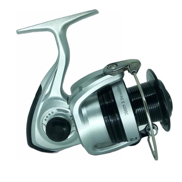 Imagem de Molinete De Pesca Daiwa Sweepfire E 4000C - Drag: 6kg - Carretel de aluminio - 5.3:1