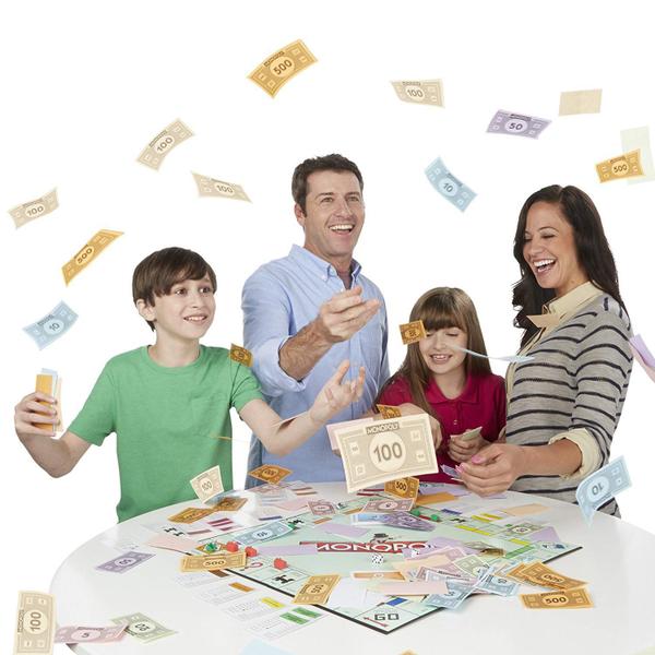 Monopoly O Jogo Original de Compra e Venda de Propriedades em Português Hasbro C1009 Imagem de Monopoly O Jogo Original de Compra e Venda de Propriedades em Português Hasbro C1009