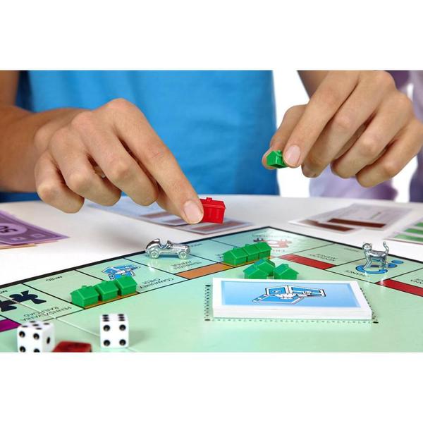 Imagem de Monopoly O Jogo Original de Compra e Venda de Propriedades em Português Hasbro C1009