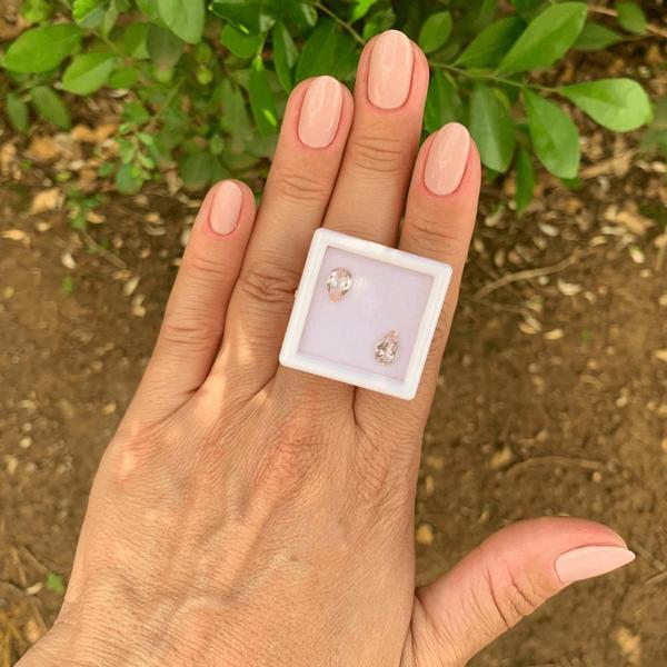 Morganita Peachy Gota Par 1,39ct - SP GEMAS Imagem de Morganita Peachy Gota Par 1,39ct