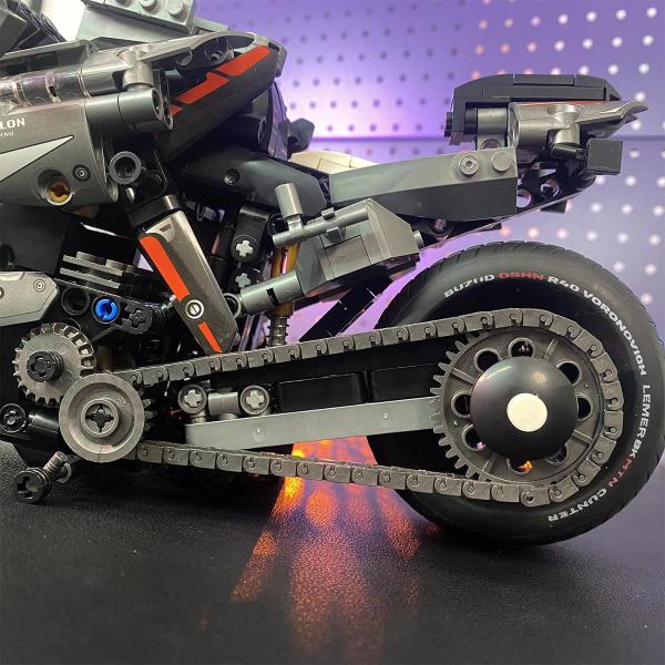 Imagem de Moto 842 Peças Bloco de Montar Legotipo