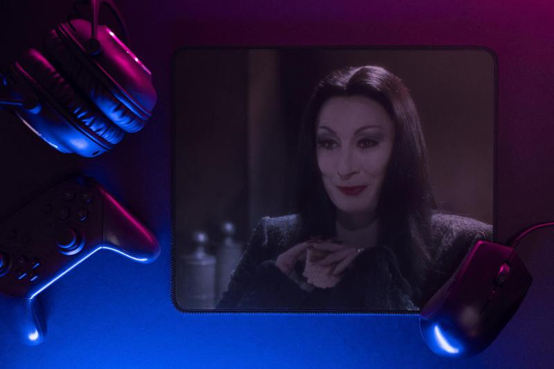 Imagem de Mousepad Mortícia Addams