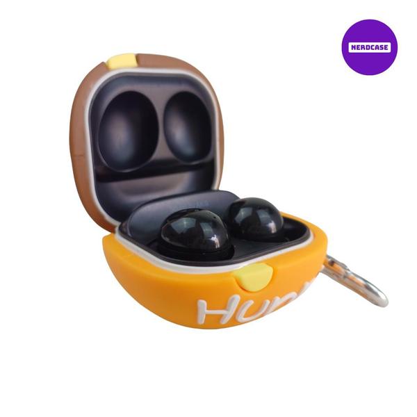 Imagem de  NERDCASE, Case, Capa, Capinha Protetora Pote de Mel, Silicone, Compatível com Galaxy Buds 2, Pro, Live, FE