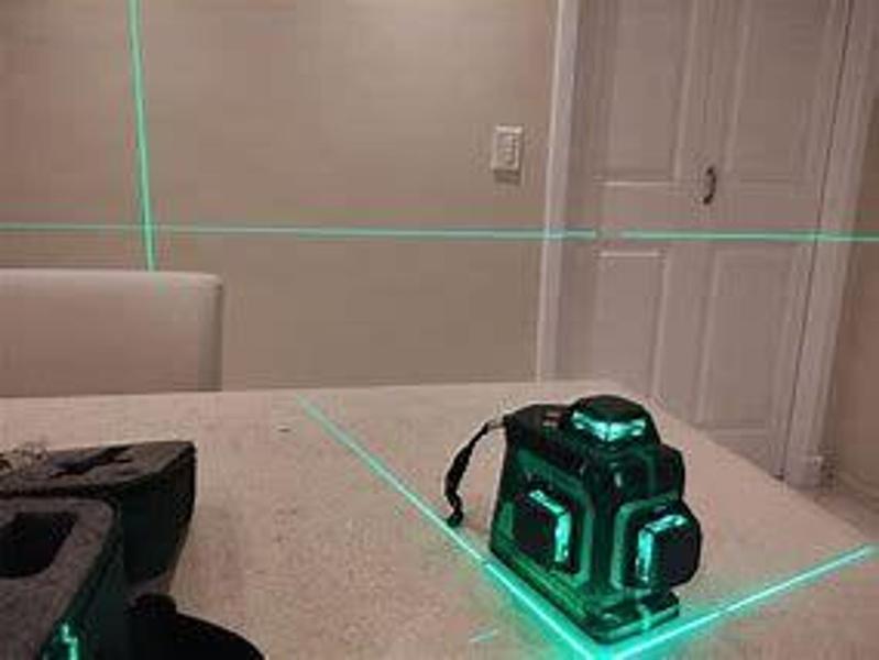 Imagem de Nível Laser 3D 12 Linhas Verde Recarregável + Controle + Bolsa+2 Baterias 2400mAh - Exbom