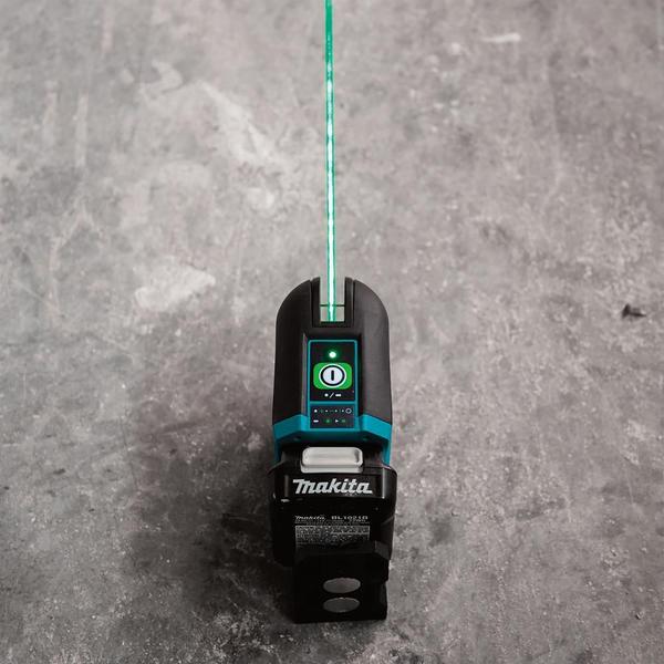 Imagem de Nivelador Laser de Linhas Cruzadas 25M SK105GDZ Makita