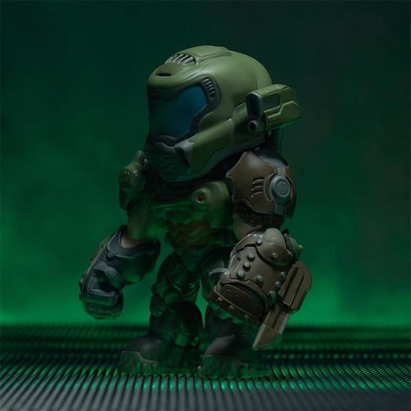 Imagem de Numskull Doom Slayer Doom Eternal in-Game Collectable Replica Toy Figure - Official Doom Merchandise - Limited Edition