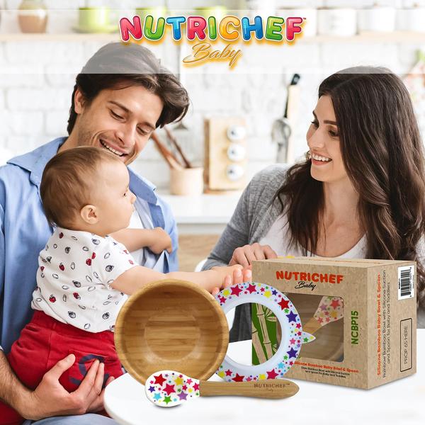 Imagem de NutriChef Bamboo Baby Feeding Bowl - Prato de madeira infantil e conjunto de colher w / Base de sucção de silicone para Stay Put Eating, BPA-free, hipoalergênico, para crianças com idade entre 4-72 meses (Estrelas)