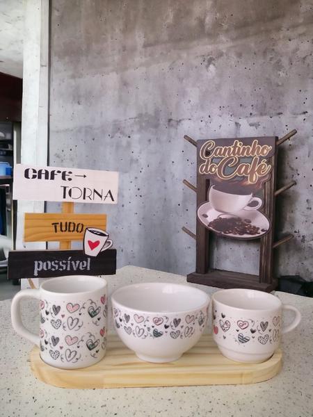 Imagem de ogo de Xícara Chá Caneca Café e Tigela em Porcelana Decorada com Bandeja de Pinus