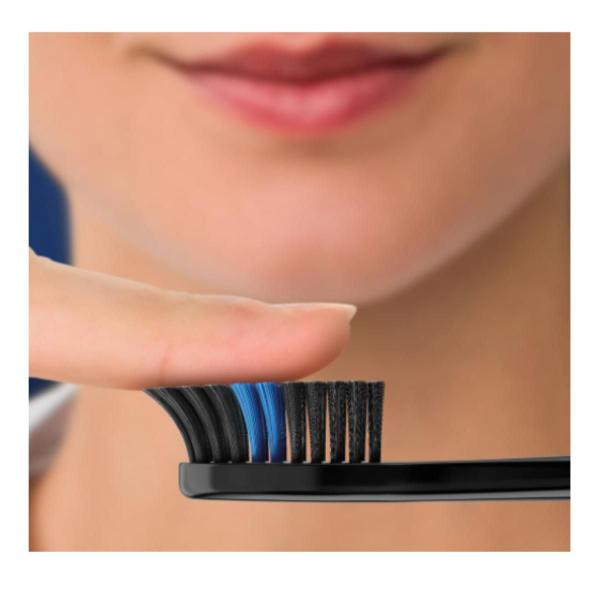 Imagem de Oral-B Escova de Dente Indicador Black Charcoal 7 Unidades