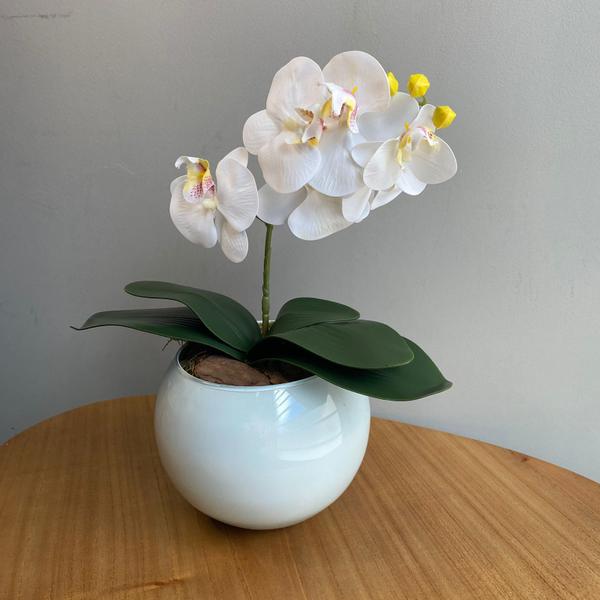 Orquídea Branca Artificial Arranjo no Vaso Branco Flores Permanentes - Decore Fácil Shop Imagem de Orquídea Branca Artificial Arranjo no Vaso Branco Flores Permanentes