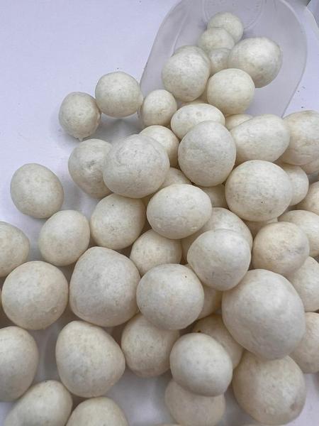 Ovinho de Amendoim Sabor Costelinha com Limão 1kg Kuky Imagem de Ovinho de Amendoim Sabor Costelinha com Limão 1kg Kuky